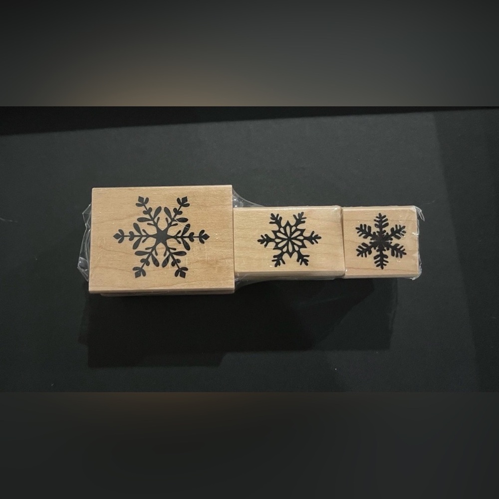 Wooden Snowflake Stamps Set